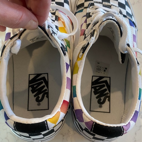 Women’s Vans Rainbow Checkered Multicolored Canvas Sneakers Like New, Size 6 - Picture 6 of 9